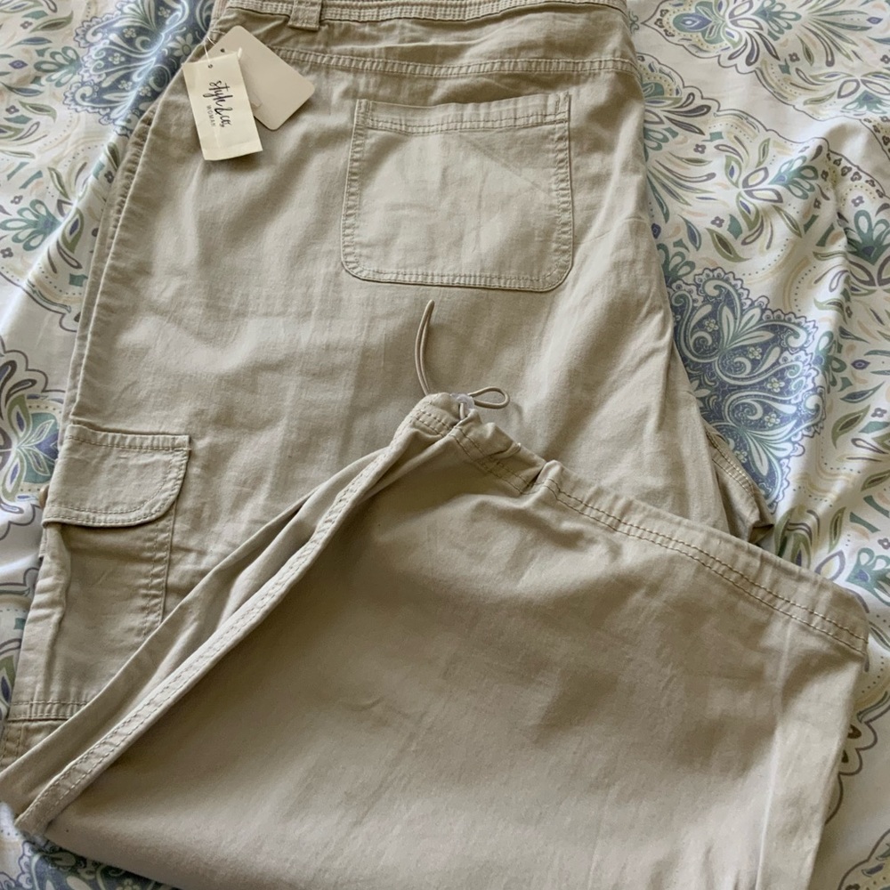Style and Co. Woman Capri Pants